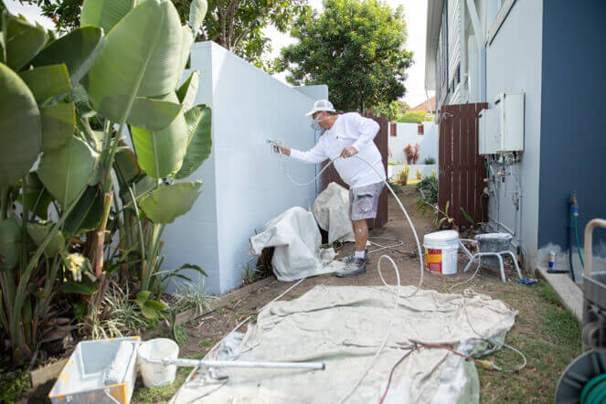 spray painting walls and fencing central coast